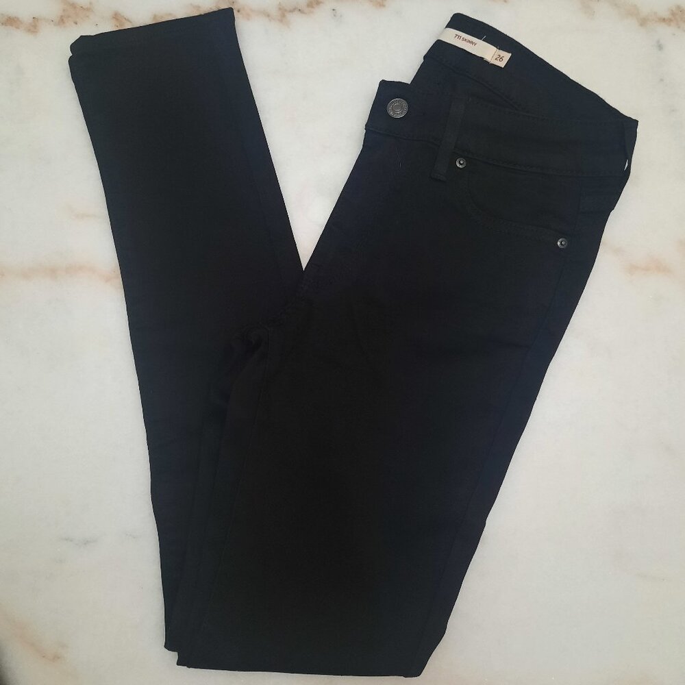 NWOT❗️Levi Strauss & Co. 711 Skinny Jeans Mid Rise W26 L30.